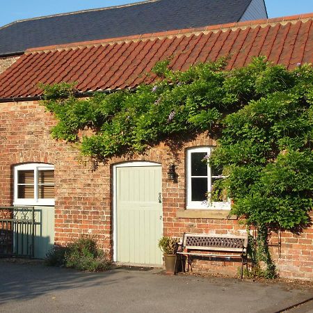 The Stables At Owlett Hall Crowle  Exterior photo