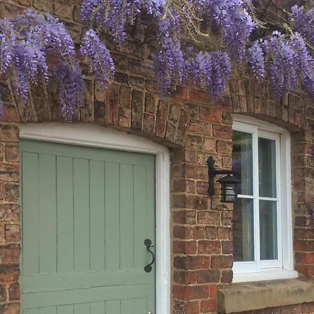 The Stables At Owlett Hall Crowle  Exterior photo